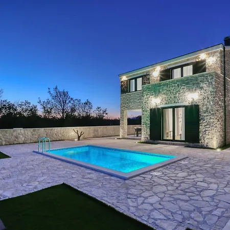 Privdate * Privlaka (Zadar)