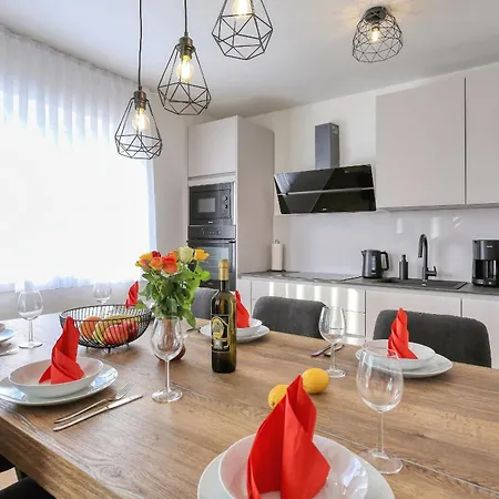 Privdate * Privlaka (Zadar)